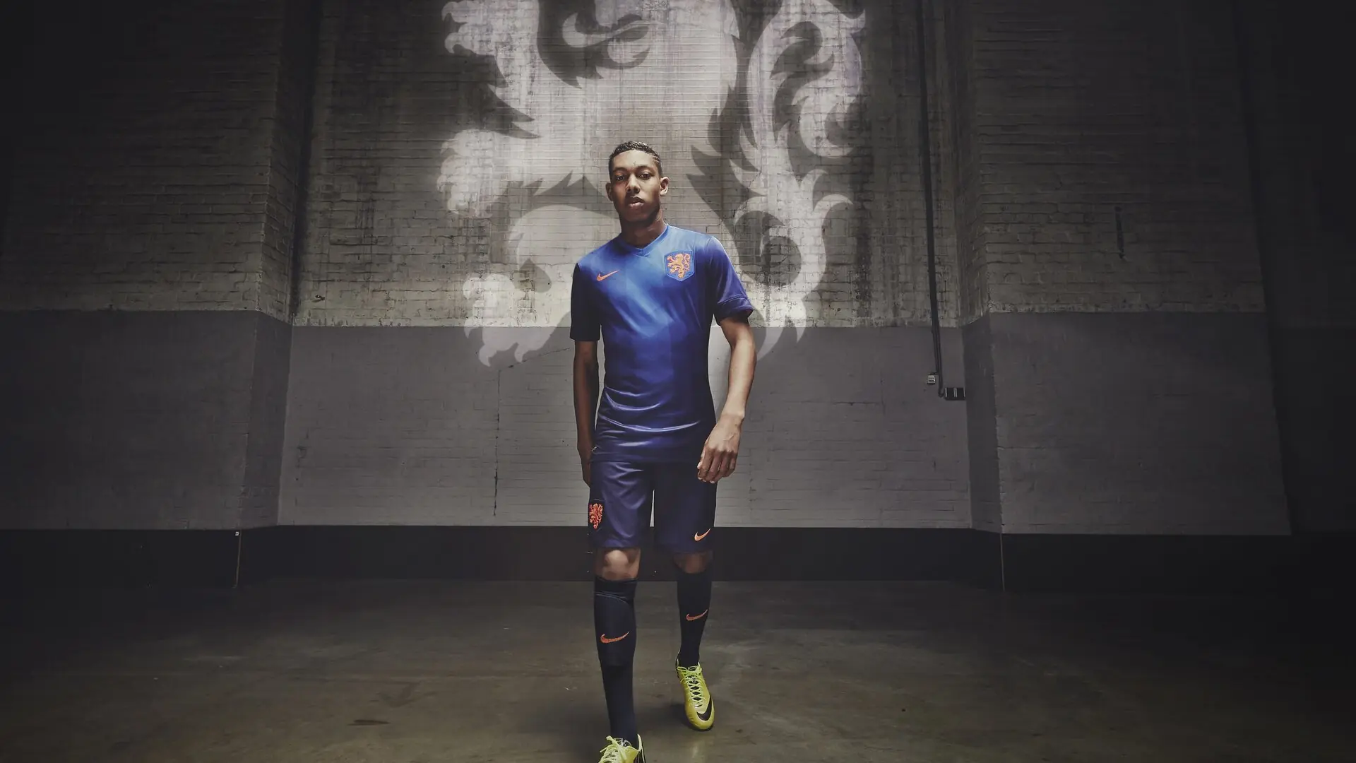 青少年“体育+科技”融合创新成果在全国青训展览中亮相，推动行业升级